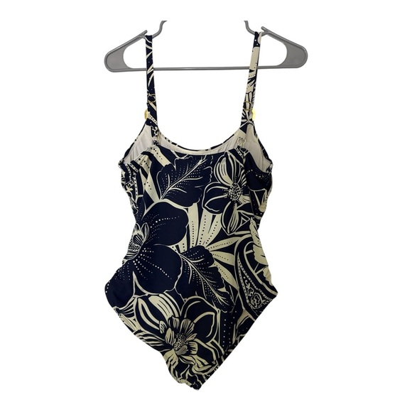 La Blanca Black and Cream Geometric One Piece Swimsuit - Picture 3 of 4